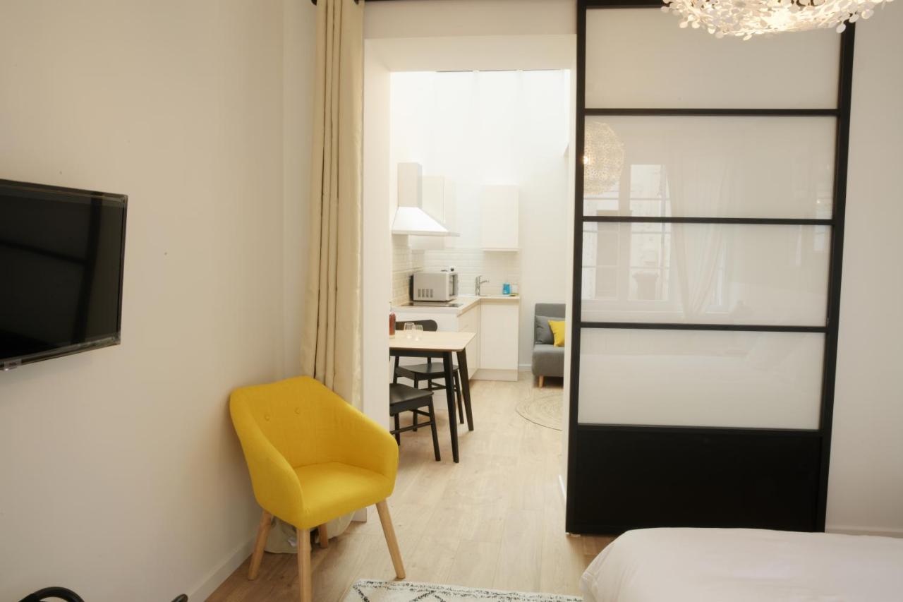 T2 Avec Verriere Situe En Hyper Centre Avec Wifi, Linge, Draps, Savons Et Serviettes Fournis Коньяк Экстерьер фото