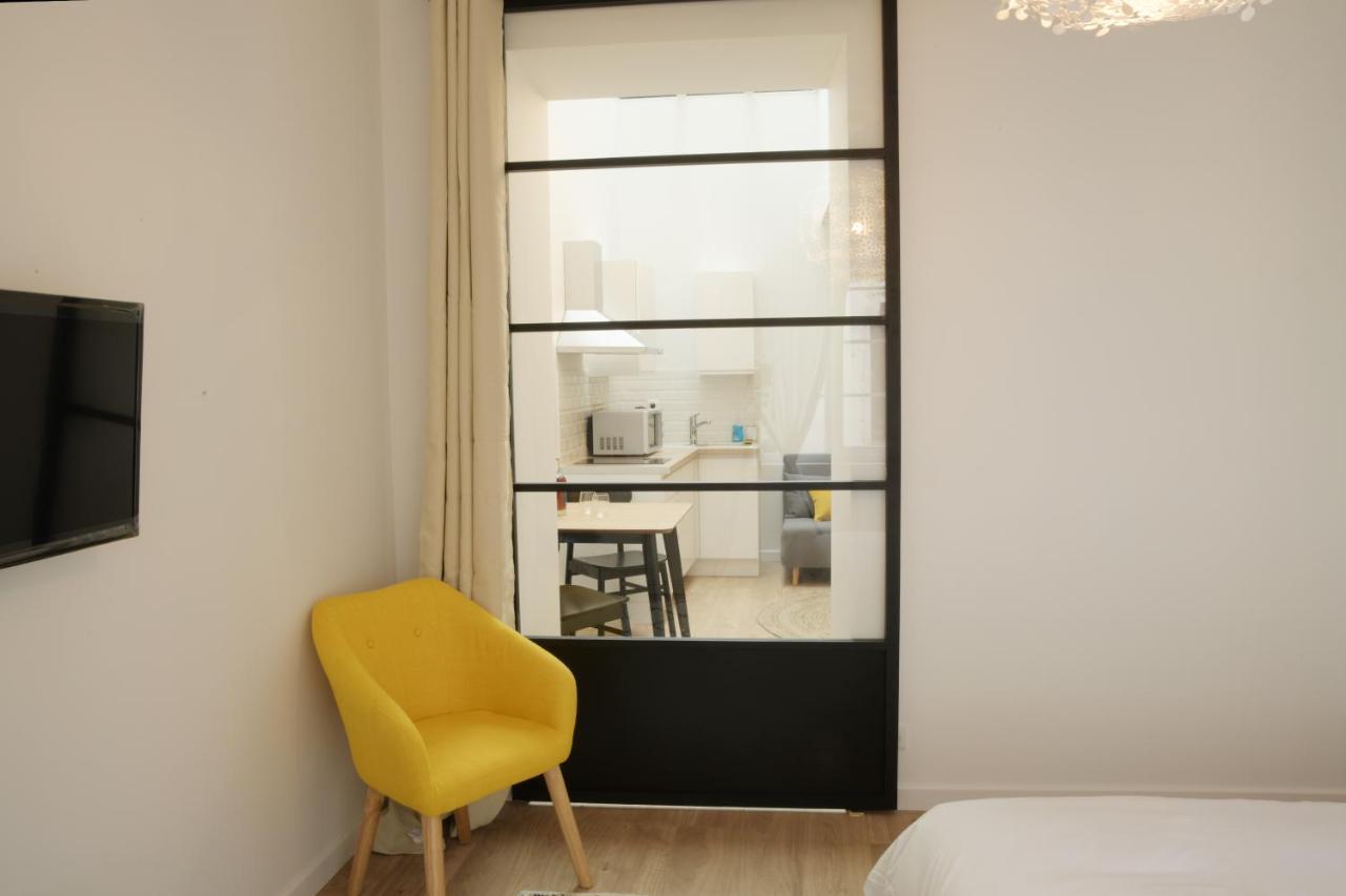 T2 Avec Verriere Situe En Hyper Centre Avec Wifi, Linge, Draps, Savons Et Serviettes Fournis Коньяк Экстерьер фото